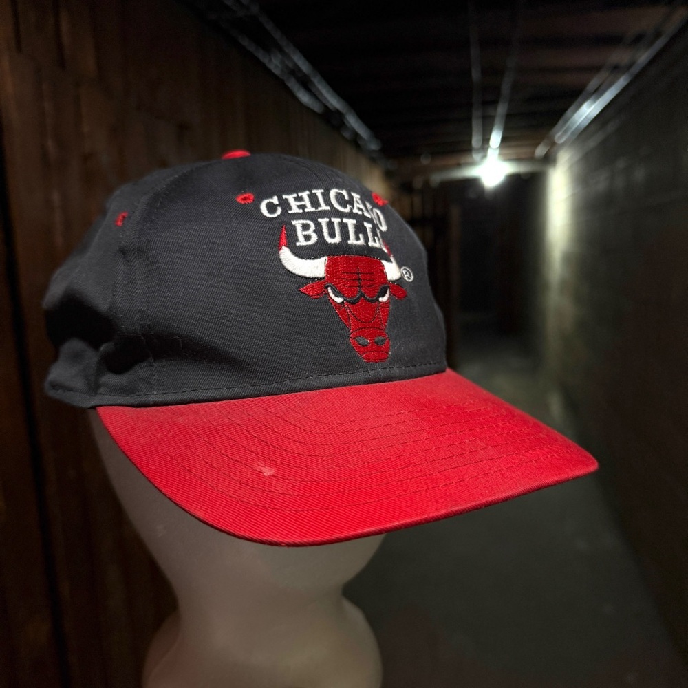 Vintage 90s Chicago Bulls Hat Black & Red Embroidered Logo Cap